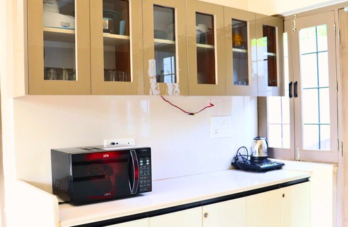 Sarnath Villa | Leela Villa Varanasi, 2BHK private villa with pool, lawn, bonfire and caretaker
