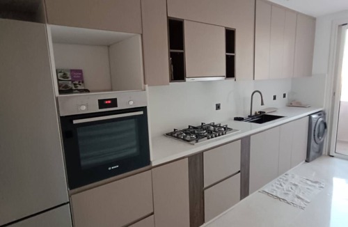 Camp El Ghoul Apartment | Les 3 Collines: modern 96m² with view of Gueliz