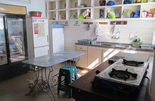 Cape Town Hostel | Lighthouse Farm Backpackers Lodge