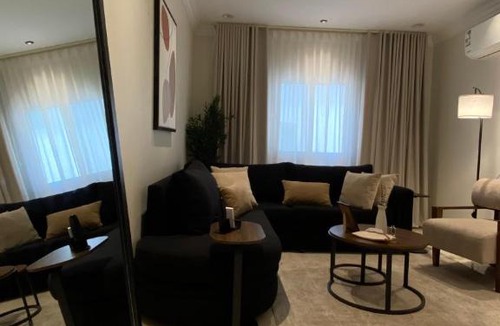 Dhahran Apartment | Lovely-4 مكونه من غرفتين نوم وصاله