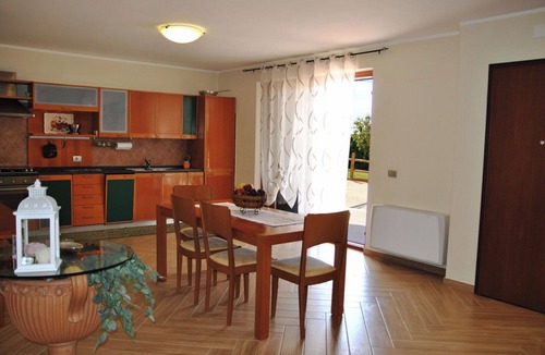 Spigno Saturnia Apartment | Lovely apartment for 4 people with WIFI, A/C, TV, terrace, pets allowed and panoramic view