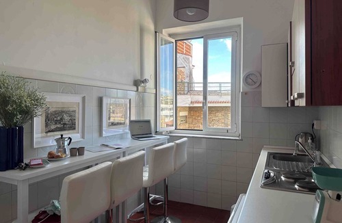 Gianicolense Apartment | Lovely Panoramic Studio in Rome