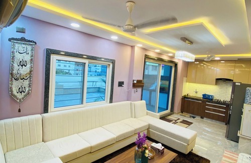 Toli Chowki Apartment | Lovely studio with AC in vibrant Hyderabad neighborhood