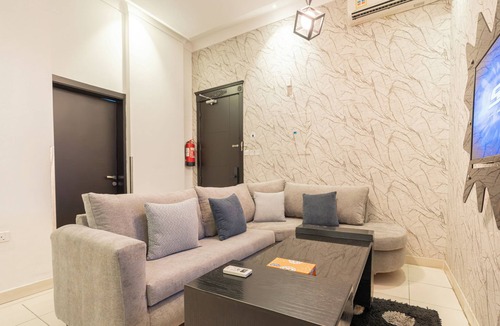 As Sulimaniyah Apartment | LP149.1 -Fabulous 1-bedroom apartment with AC in vibrant Riyadh
