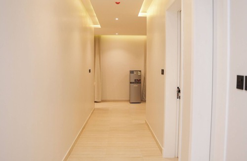 Riyadh Apartment | LP45.5 - Sleek 2BR Apartment in Al Arid