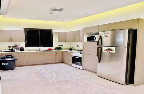 Riyadh Apartment | LP50.6 Premium 3-Bedroom Retreat Near Top Malls & KAFD
