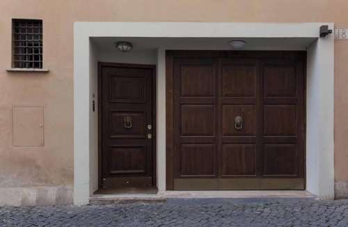 Rione VIII Sant'Eustachio Apartment | Luxurious Three-Story Palazzetto Near Rome's Top Attractions