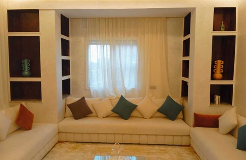 Lahebichate Apartment | Luxury 2-Bedroom Apartment with AC & WiFi & Free Parking near Marrakech