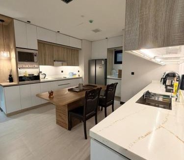 Riyadh Apartment | Luxury Apartment شقه الفخامه في المونسيه