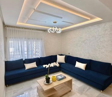 Quartier Mozart Apartment | Luxury Apartment 5 min Beach, TGV, City Mall