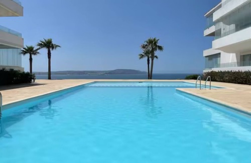Mnar Apartment | Luxury Apartment 5* Pools and Seaside
