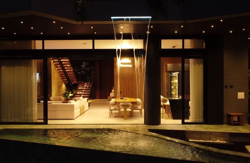 El Tesoro House | Luxury Designer Mansion with Heated Pool & Gym