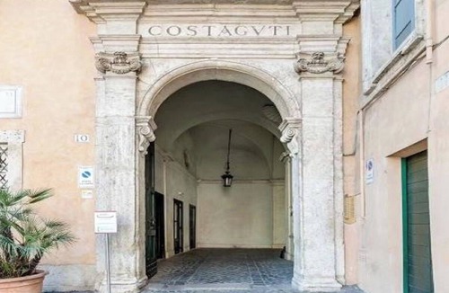 Rione XI Sant'Angelo Apartment | Luxury Renaissance Palazzo in Rome's Historic Heart