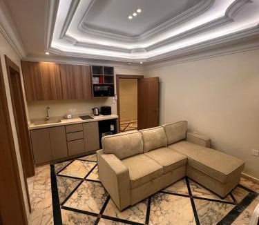 Al Bawadi Apartment | luxury rooftop apartment