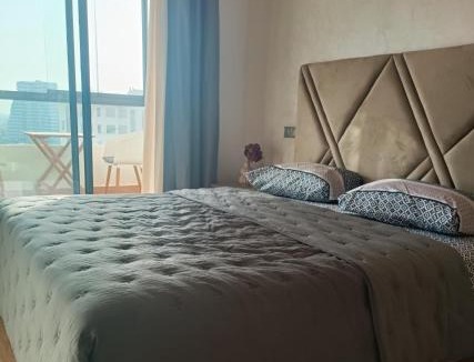 Ain Harrouda Apartment | luxury studio vue Sur Piscine, mer et Park a Zenata City Eco