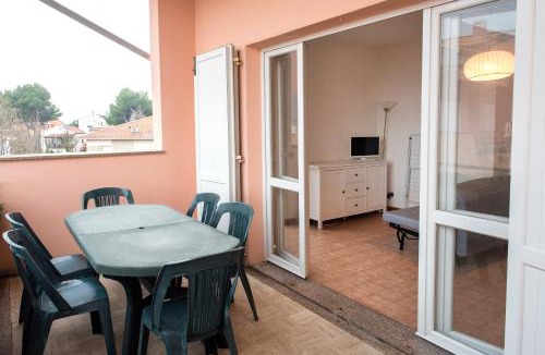 Marcelli Apartment | M126 - Marcelli, trilocale fronte mare in residence con piscina