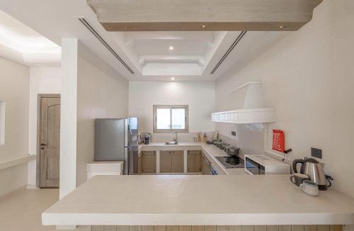 King Abdul Aziz Road Villa | Mabaat-Jasmine Greek Villa 4BR- 583 Villa 12