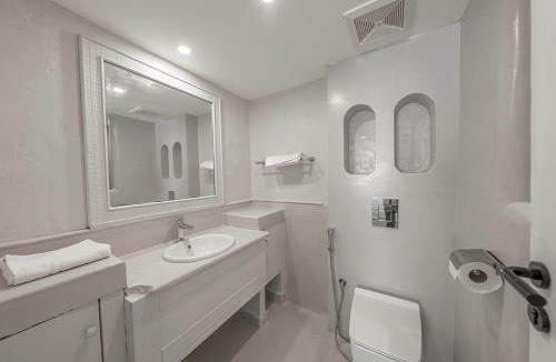 King Abdul Aziz Road Villa | Mabaat-Jasmine Greek Villa 4BR- 583 Villa 17