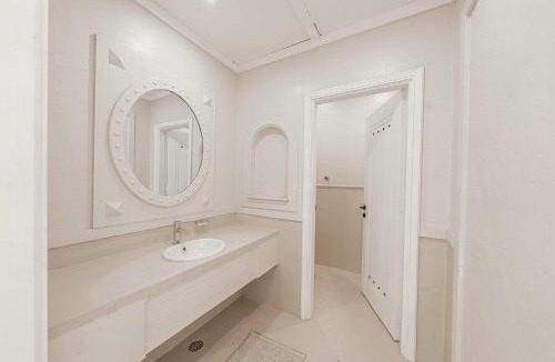 King Abdul Aziz Road Villa | Mabaat-Jasmine Greek Villa 4BR- 583 Villa 19