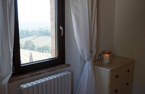 Magliano di Tenna House | Magnificent holiday villa with pool &gorgeous 180 ° views. Perfect for families.