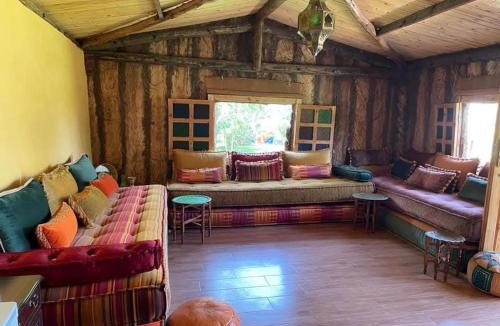 Ain Tizgha Ski Chalet | Magnifique Chalet en bois collé à la forêt de Benslimane