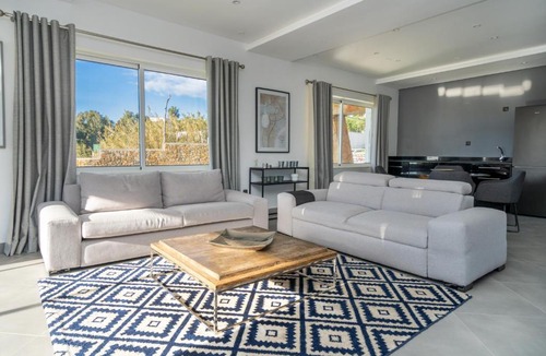 Al Bahraoyine Villa | Magnifique villa avec vue sur mer + montagne