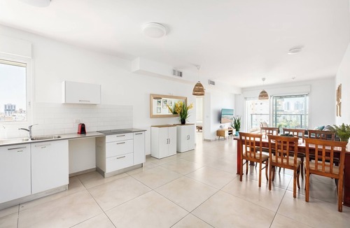 Netanya Apartment | MAMAD - Sea Breeze Netanya Retreat by Sea N Rent