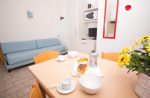 Principina a Mare Apartment | Mareblù' Apartment with Jacuzzi