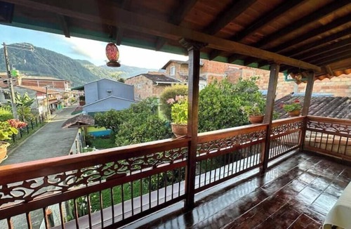 Jardin Cottage | Melongos Jardín - Complete House with Garden and Natural View
