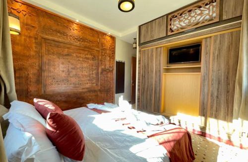Merzouga Hotel | Merzouga Hotel Lexpert " Riad The Family"