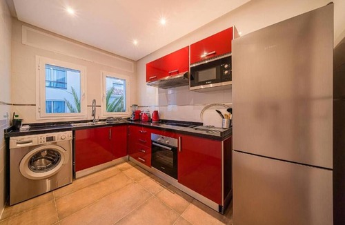 Mnar Apartment | Mnar Castle 3 Pers in 2 Rooms APT Sea View