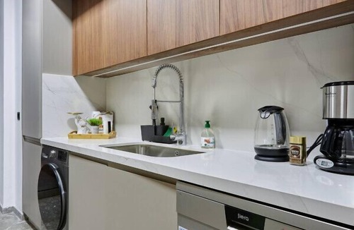 Casablanca Apartment | Modern 2 Bed in Casa Finance City W/Free Parking