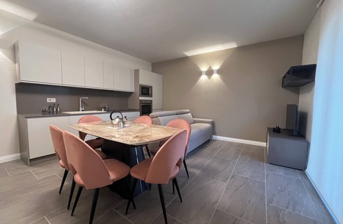 Vernazzano Basso Apartment | Modern and cozy suite for couples and families "Calliope"