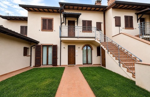 Vernazzano Basso Apartment | Modern and cozy suite for couples and families "Calliope"