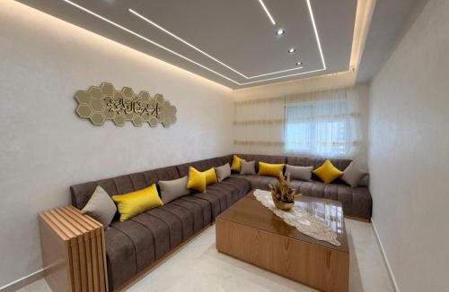 Gueznaia Apartment | Modern apartment in Tangier