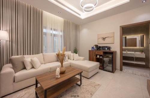 King Abdul Aziz Road Apartment | Modern Luxury 1BR 75 Smart TV Smart Self Check-in