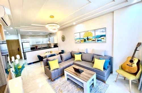 Malabata Apartment | Modern Tangier centre elegance with Seaview - Steps to Beach, train, attractions