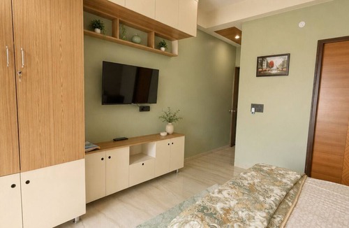 Rishikesh Bed & Breakfast | Moksha Zen | Luxury 2BHK | Panoramic Mountain Views