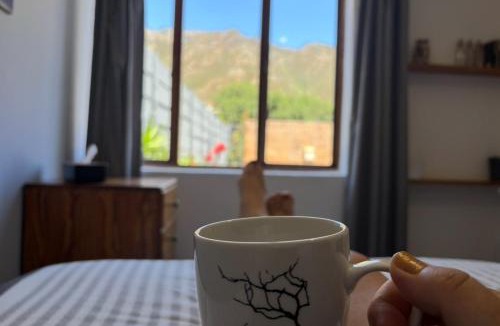 Gordons Bay Central Apartment | Mountain Views, beach walks, heart of old village