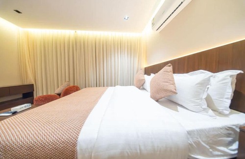 Al Hamra Apartment | N29 Modern studio with a relaxing lounge