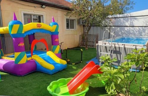 Safed House | Neoth Deshe 770