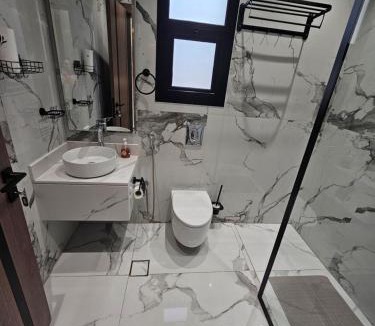 Riyadh Apartment | New, Spacious, Boho 3BR 140sqm Smart Entry Apartment with Private Terrace