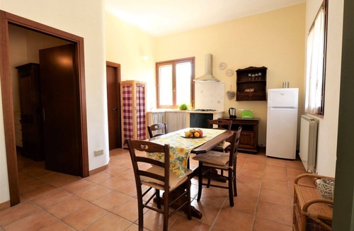 Montorsaio House | Nice apartment in villa for 2 people with pool, WIFI, TV and patio