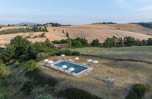 Lidarno House | Nice apartment in villa with pool, A/C, WIFI, TV, patio, pets allowed and panoramic view