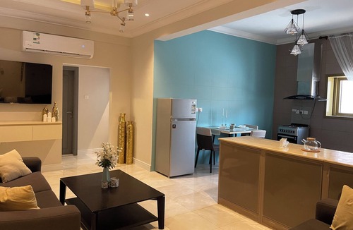Riyadh Apartment | Ocean Comfort Business 2-bedroom Flat with Balcony