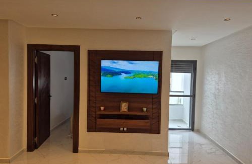 Mehdya Apartment | Oceanic Retreat - Cozy & chic 1 min from Mehdia