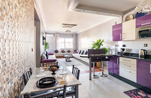 Malabata Apartment | Oceanview Apartment with Stunning City View with Fiber Wi-Fi & AC