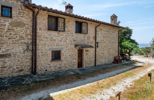 Lidarno Apartment | Palazzo Goduto - Organic Farm Retreat in Umbria, Italy