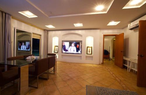 Dhahran Resort | Palm Beach Resort Half Moon