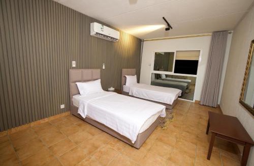 Dhahran Resort | Palm Beach Resort Half Moon